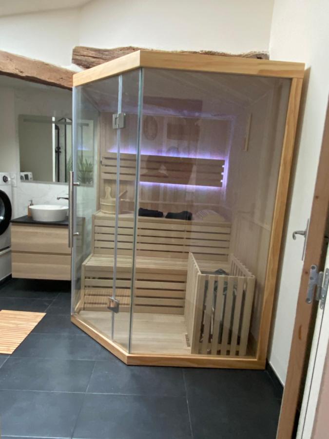 Charmant Appartement Avec Spa Фонтене-льо-Конт Екстериор снимка