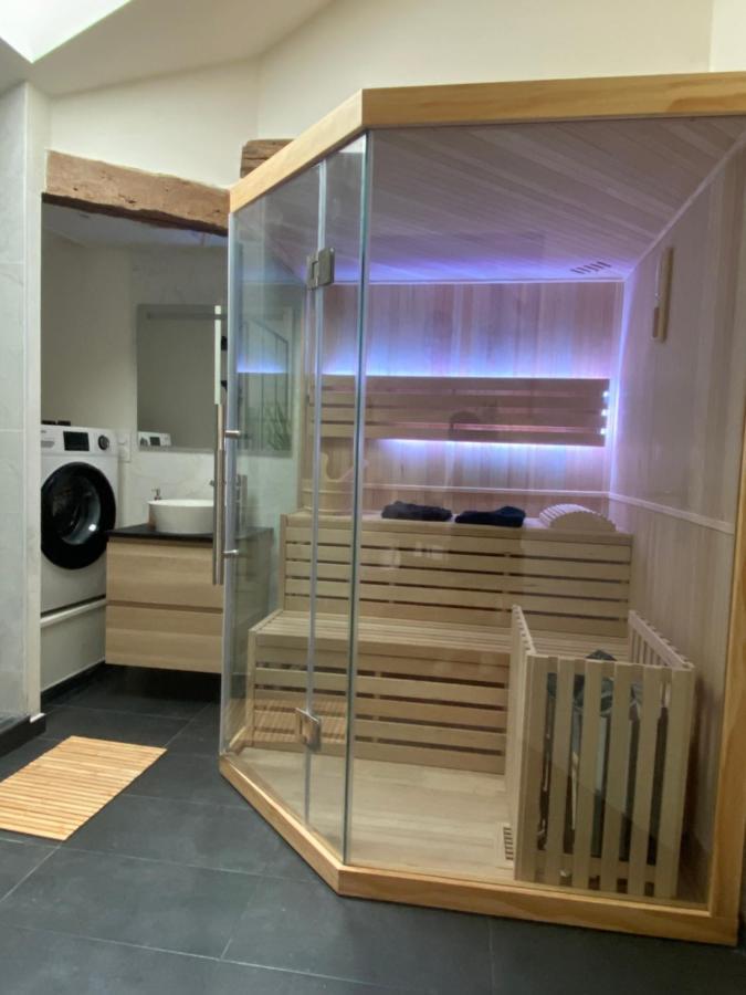 Charmant Appartement Avec Spa Фонтене-льо-Конт Екстериор снимка