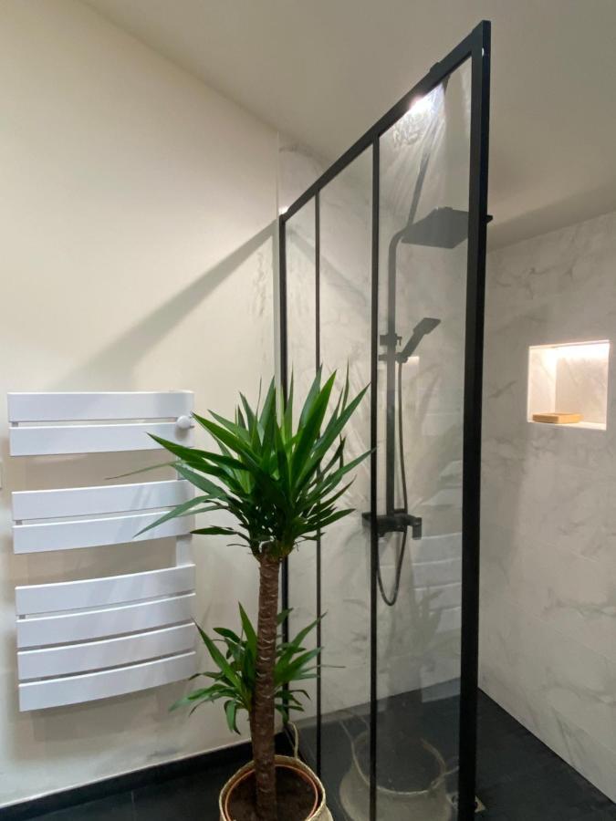 Charmant Appartement Avec Spa Фонтене-льо-Конт Екстериор снимка